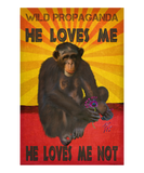 Chimpanzee-He loves me, he loves me not - Women's scoop neck T-shirt